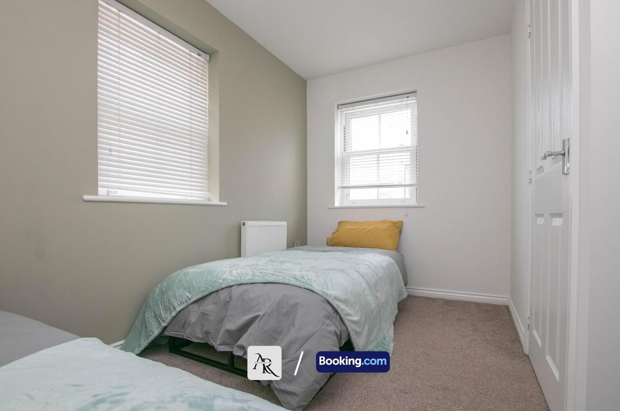 Cozy House By Ar Properties Short Lets & Serviced Accommodation Colchester Exterior foto